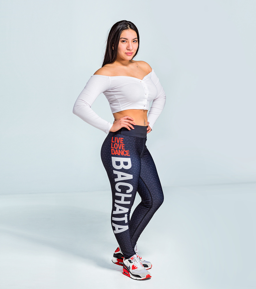 Womens Tunic Bachata Leggings FPO Model Studio Shot Front 4090